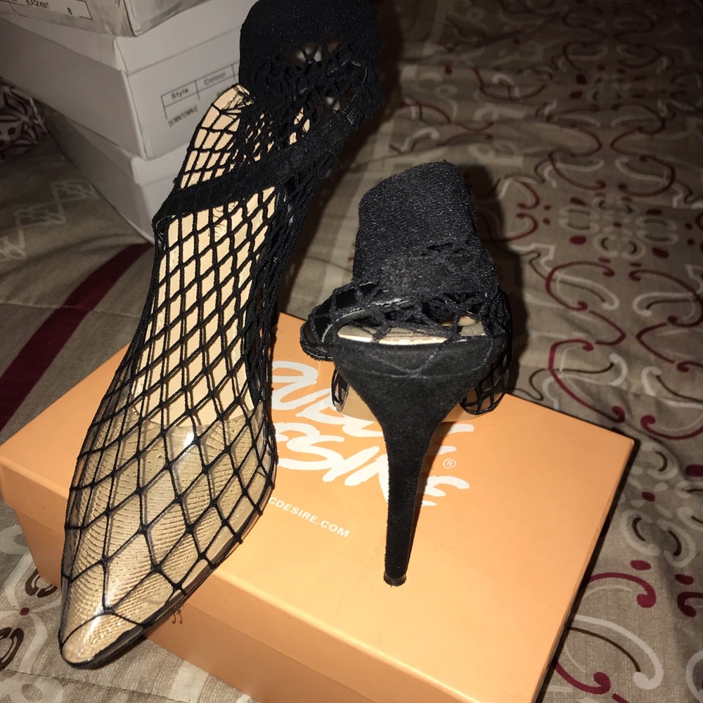 Fishnet heels - Picture 3 of 4